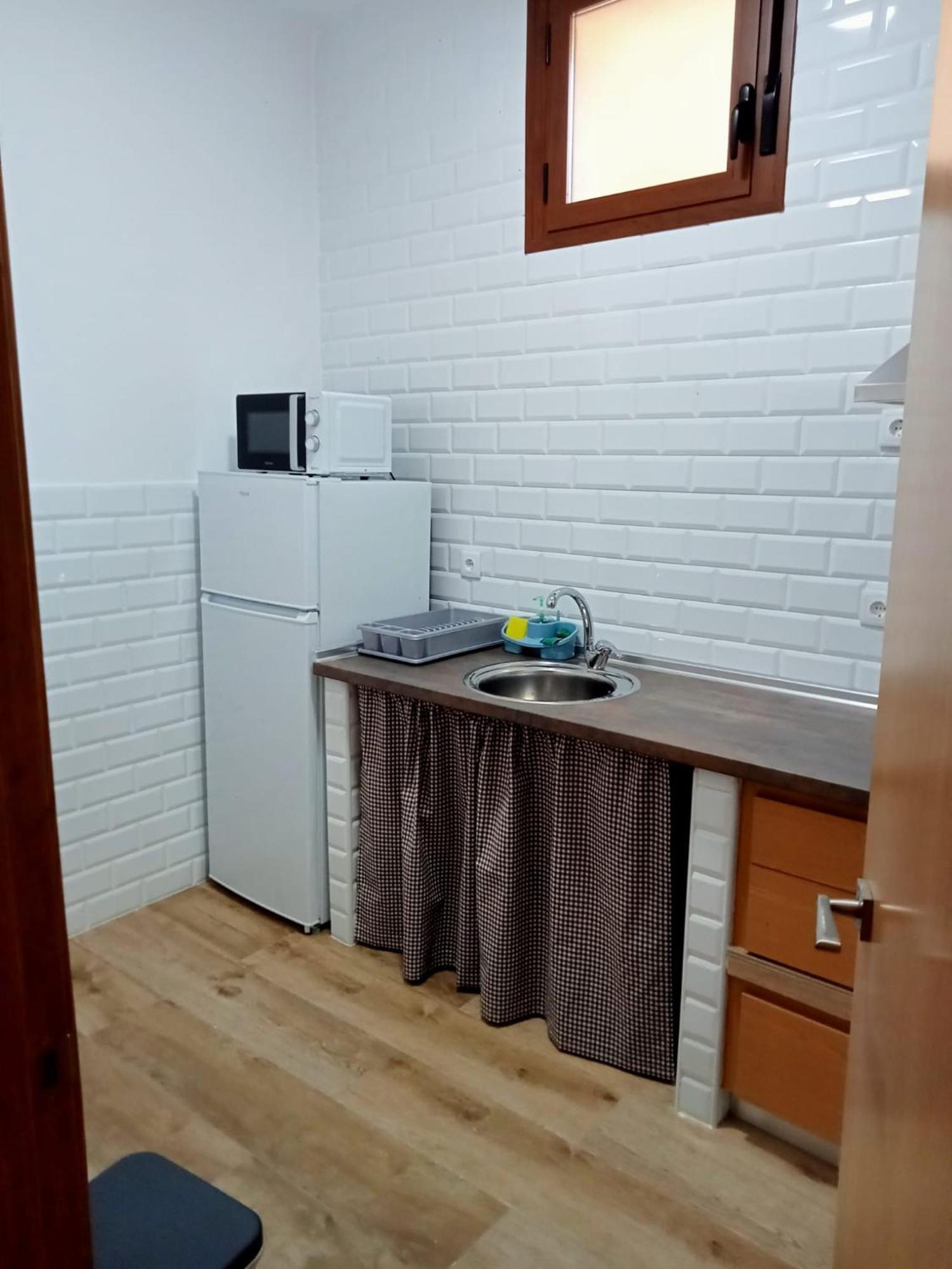 Apartamentos El Arenal アセボ 部屋 写真