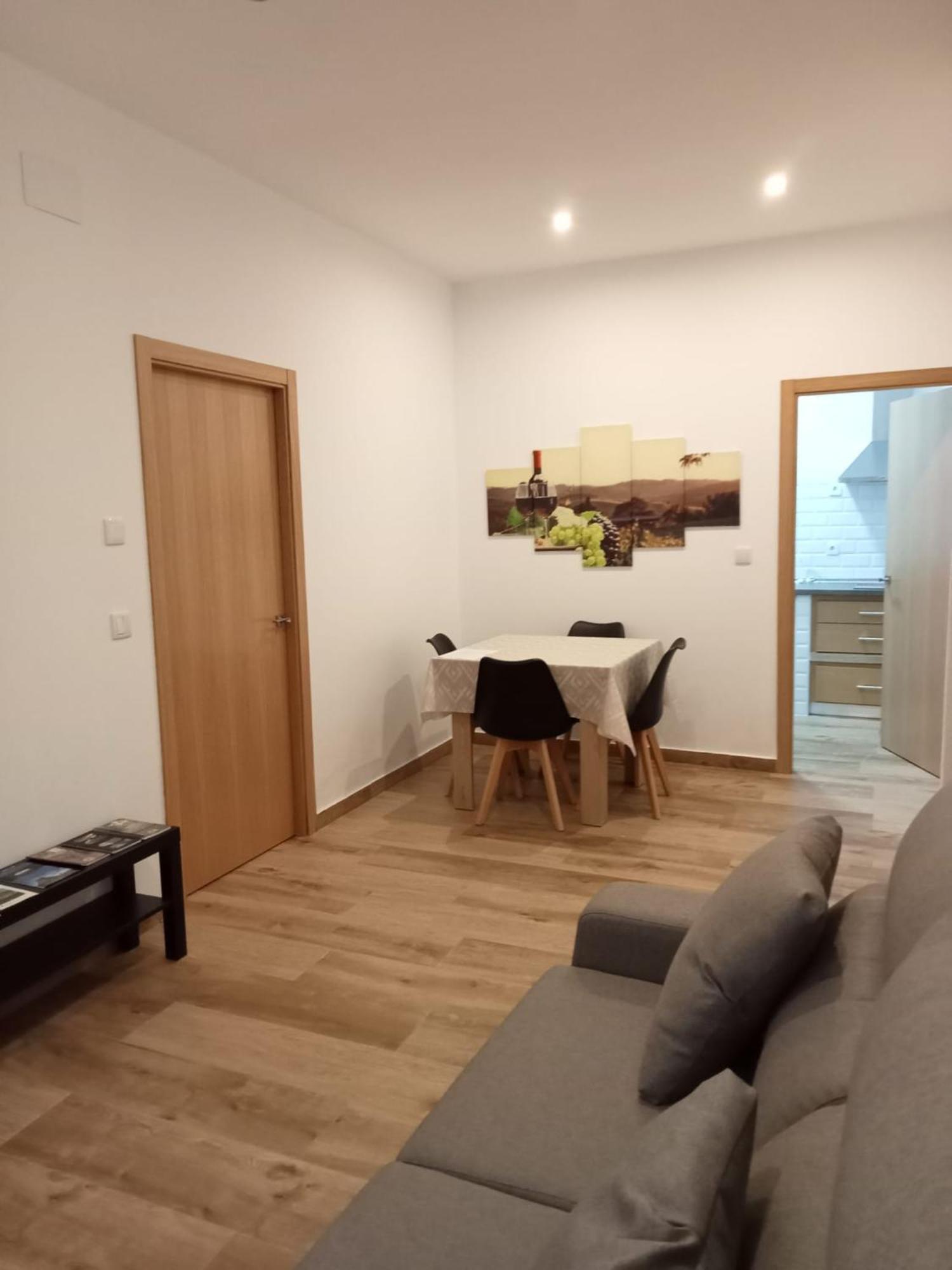 Apartamentos El Arenal アセボ 部屋 写真